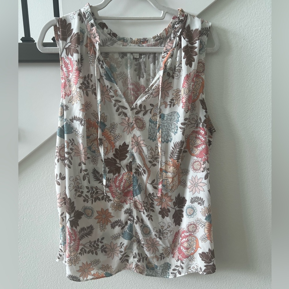 Loft Sleeveless Blouse